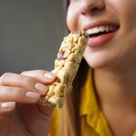 best-snack-for-weight-loss:-how-smart-snacking-can-support-your-fat-loss-goals-–-healthifyme-blog